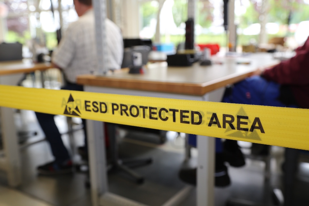 Elektromontage im ESD-Standard